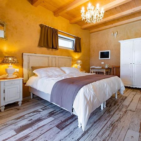 Bed and Breakfast Aria Di Bosco LʼAquila Esterno foto