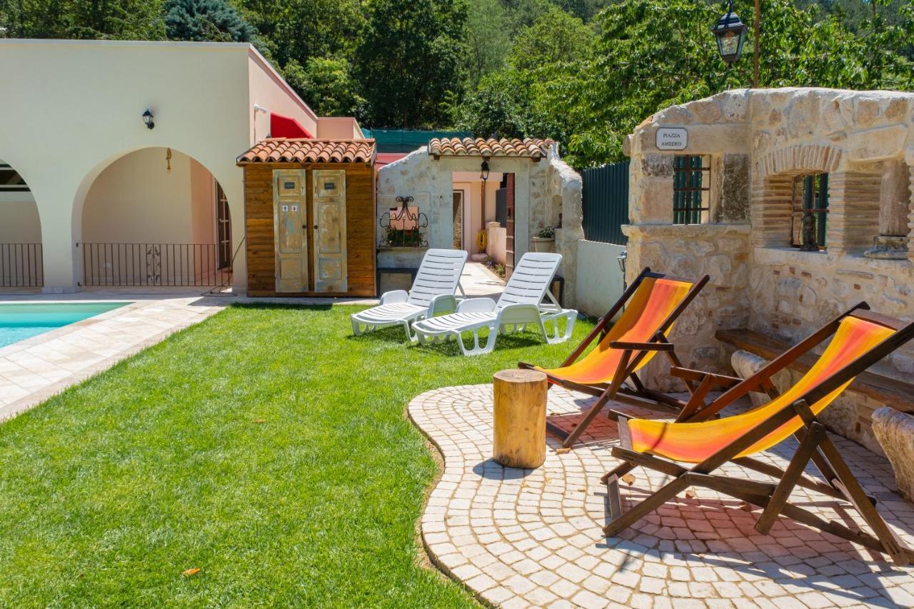 Bed and Breakfast Aria Di Bosco LʼAquila Esterno foto